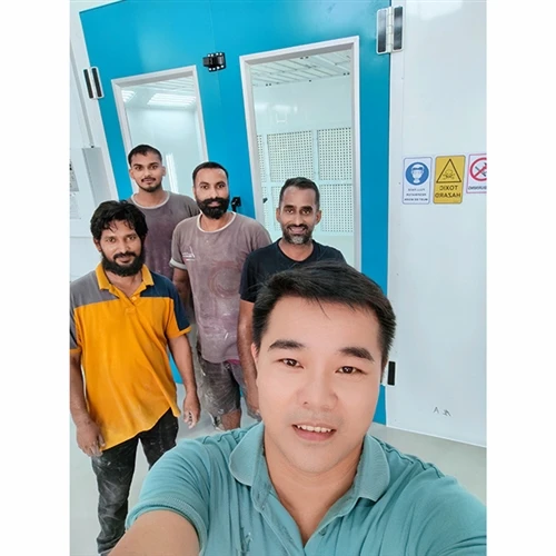 Gerai Lukisan Sembur Cina WLD Di Kuwait